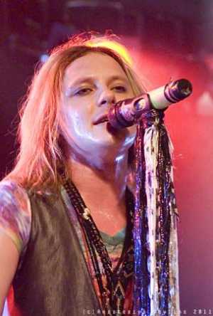 Neon tour 2011 - Negative